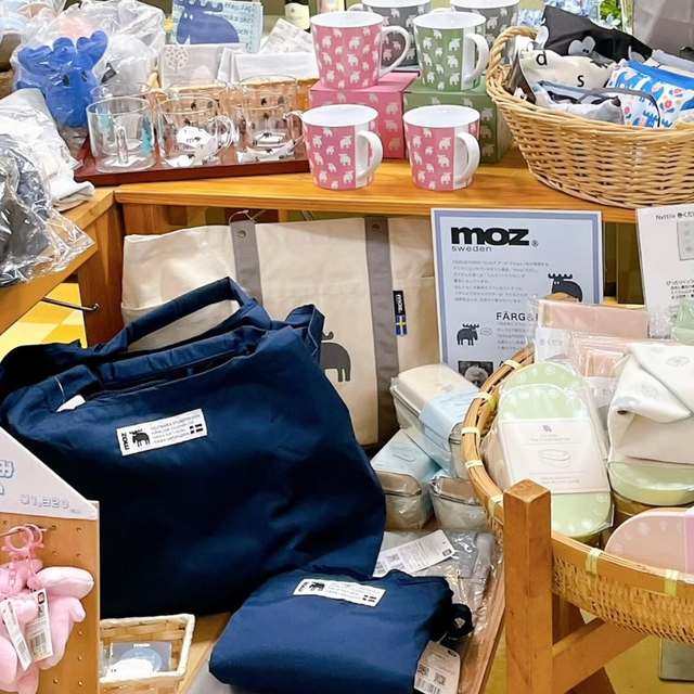 moz sweden（モズ スウェーデン）の画像